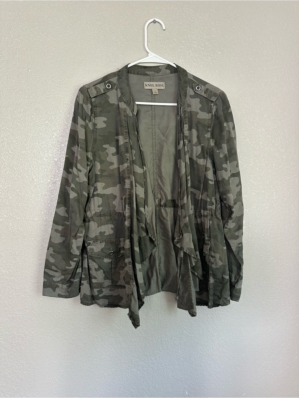 Knox Rose Green Camo Lightweight Long Sleeve Cardigan